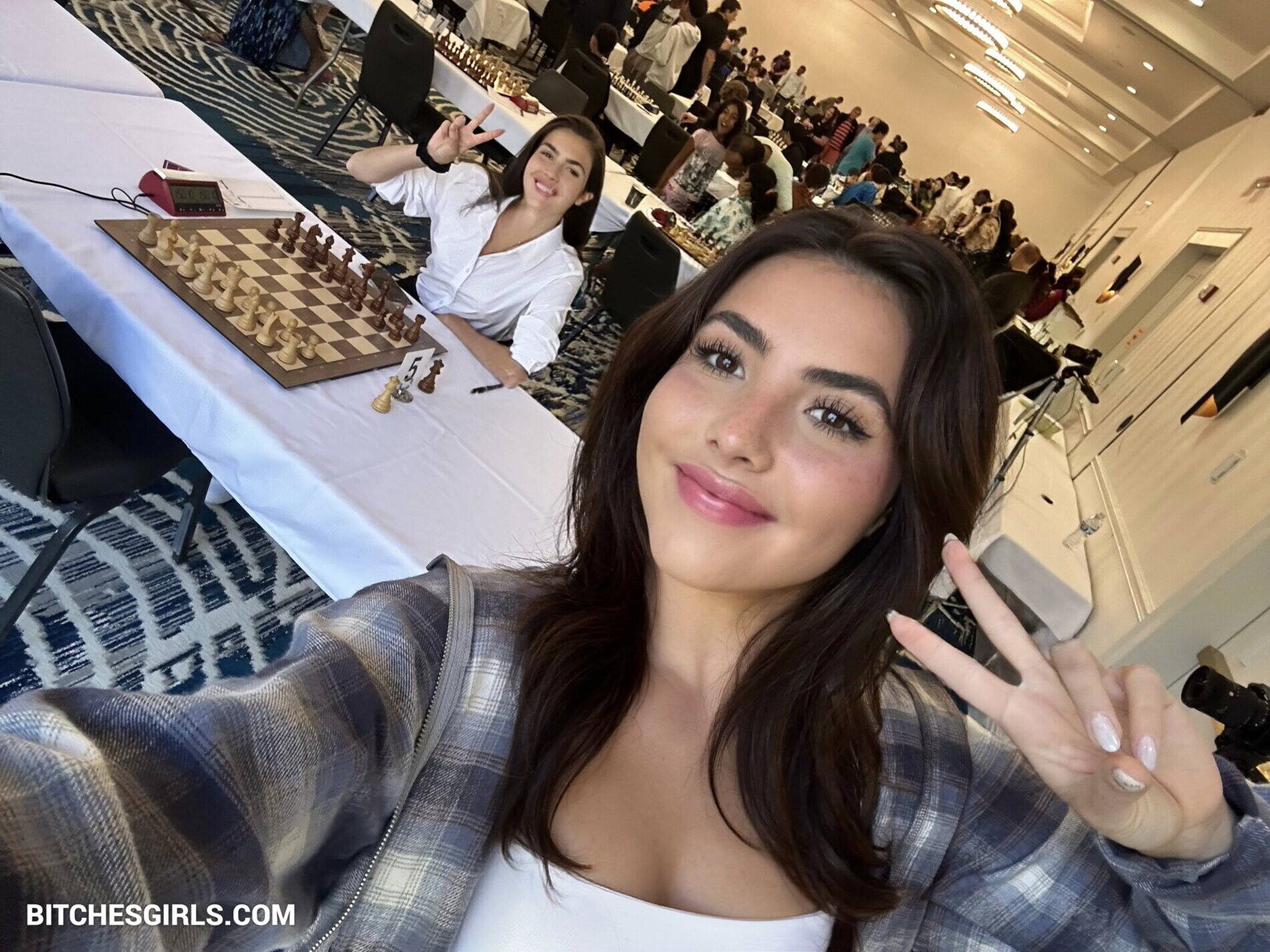 Andrea Botez Nude Celeb - Itsandreabotez Celeb Leaked Nude Photo